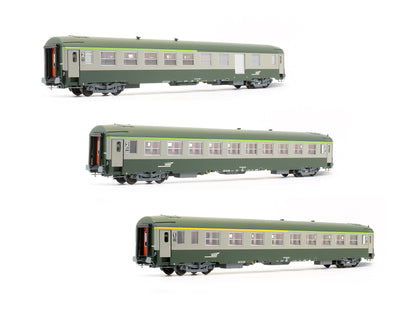 Pre-Owned Set of 3 SNCF Passenger Cars