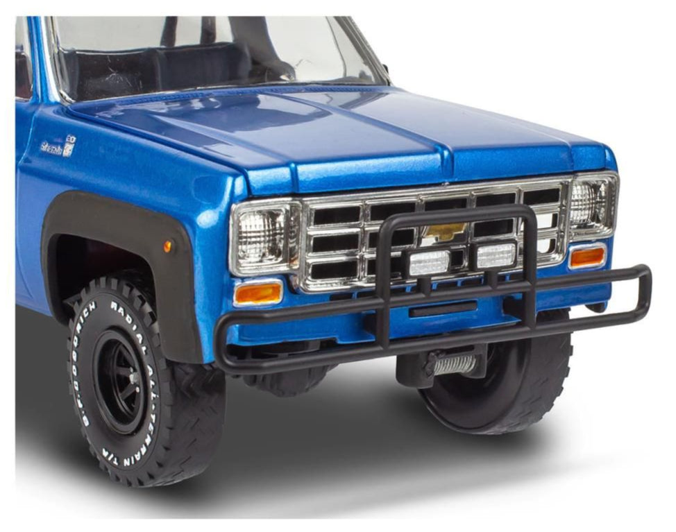 '78 Chevy 4x4 Pickup with Go-kart Model Kit