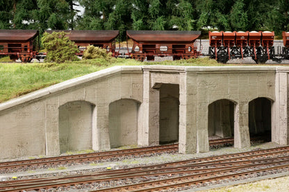 N58091 Single Track Hard Foam Concrete Portal