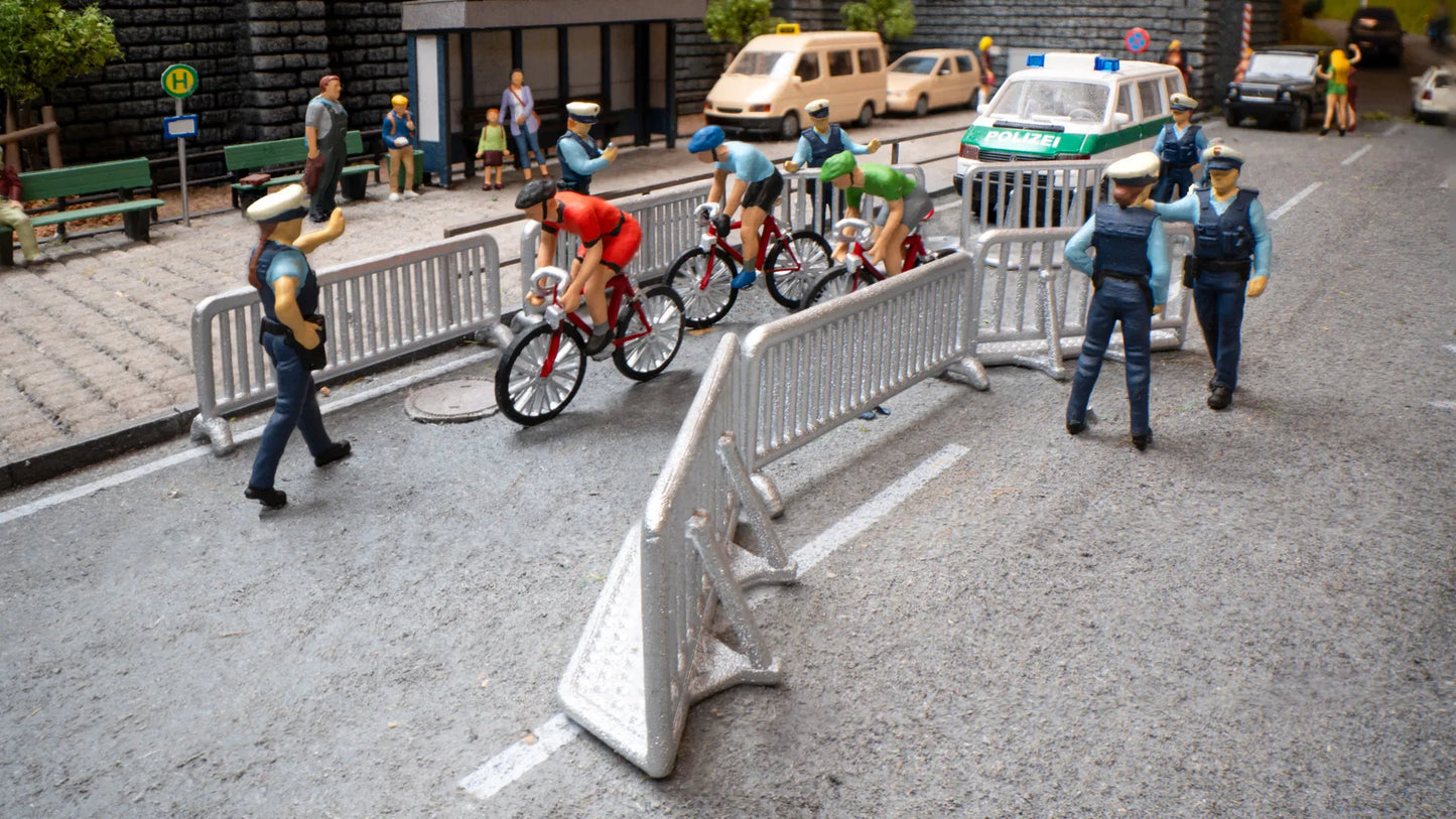 N16290 Cycling Race Themed Figure Set