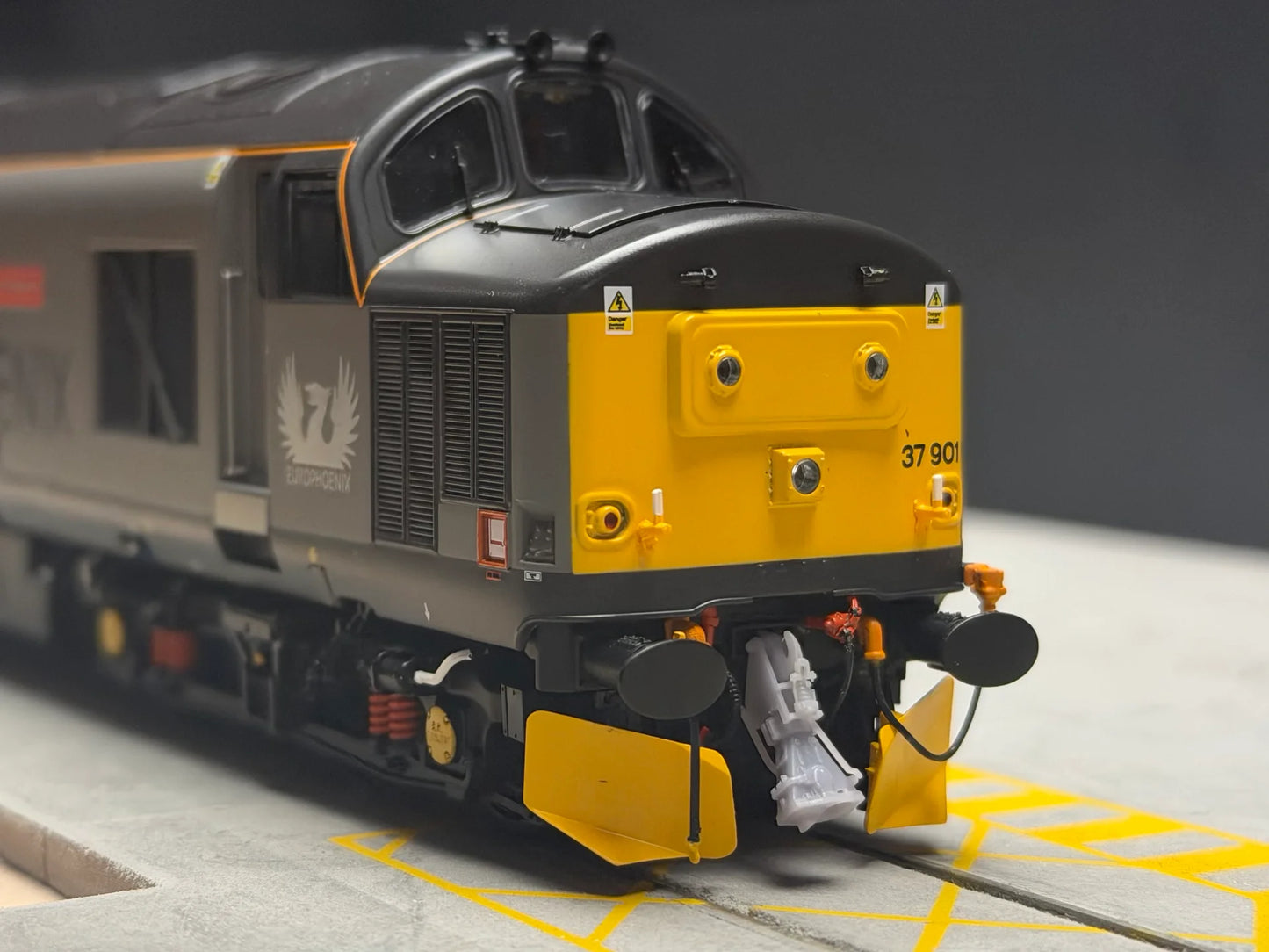 RRM178 OO Gauge Dummy Dellner Coupler (4 Pack) - Unpainted Model Kit