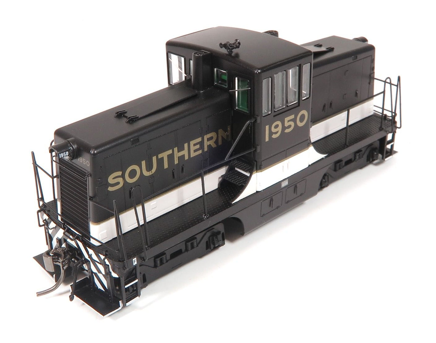 48027 HO GE 44 Tonner (DC/Silent): Southern - Tuxedo Scheme: #1950 Diesel Locomotive