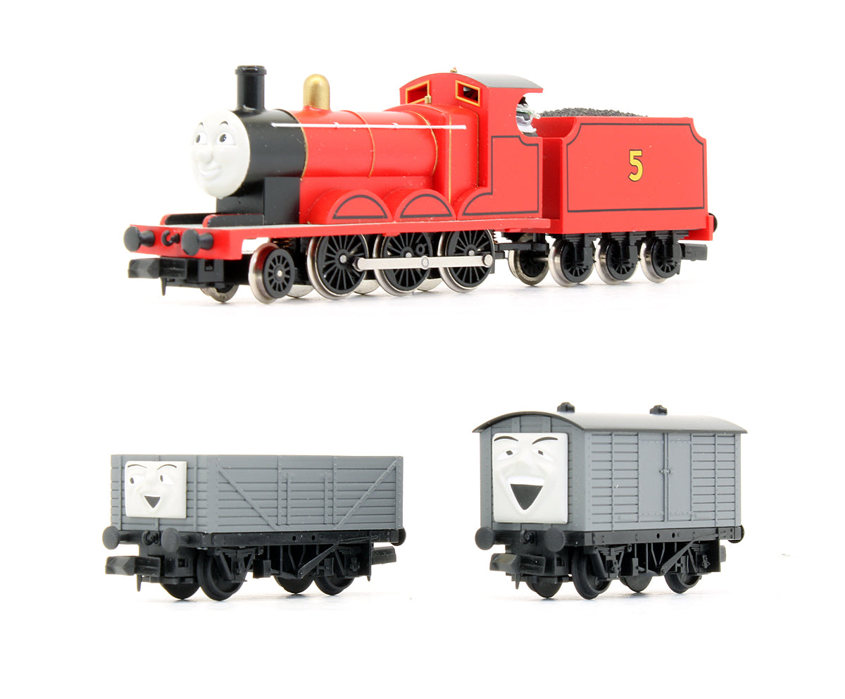Pre-Owned 93802 Thomas The Tank Engine & Friends James The Red Engine & Two Trucks