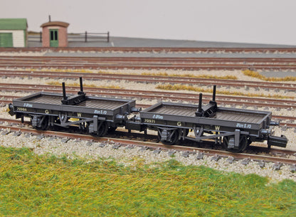 NR1150W 4 Wheel GWR Bolster Wagon Twin Pack