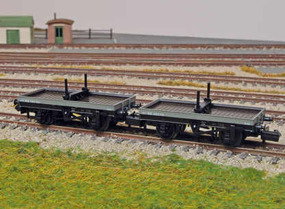 NR1151E 4 Wheel LNER Bolster Wagon Twin Pack