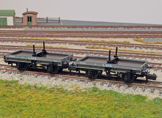 NR1153M 4 Wheel LMS Bolster Wagon Twin Pack
