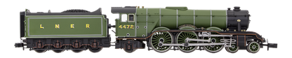 A3 Flying Scotsman 4472 LNER Apple Green & 4 Teak Gresley Coaches