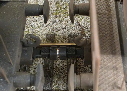 RRM181 OO Gauge Magnetic Couplings - 8mm Drawbar (14 Pack)