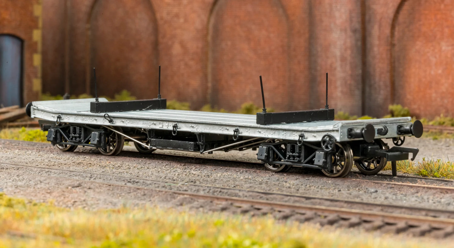 985012 WD 35T Rectank No.702 LMS Grey (Girder Load on Bolsters)
