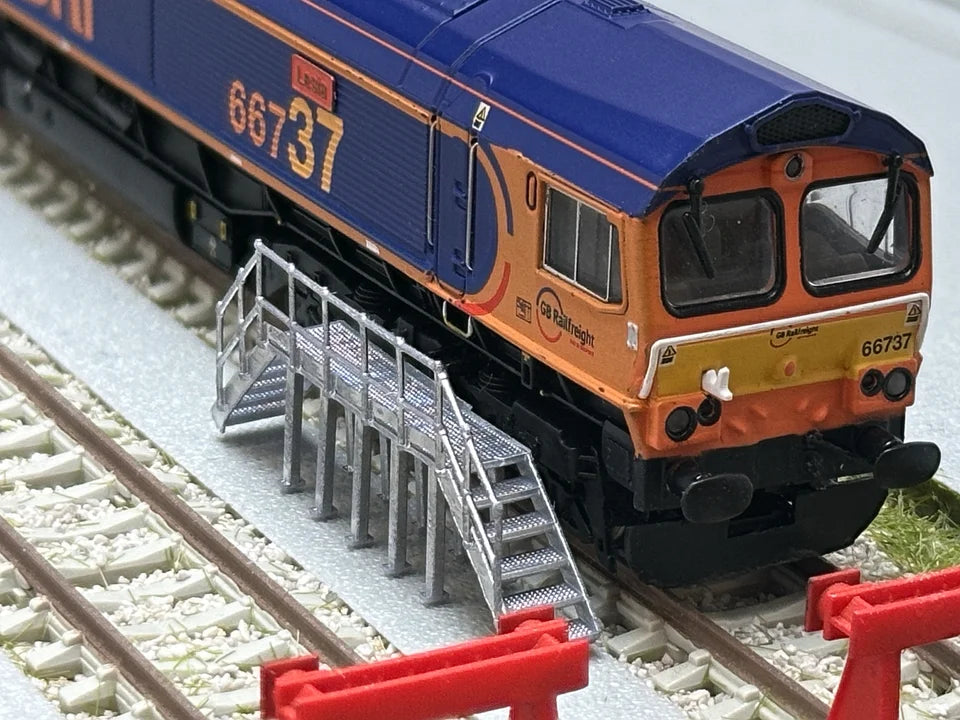 N Gauge Access Platform (V2) (Pack of 2) - Unpainted Model Kit