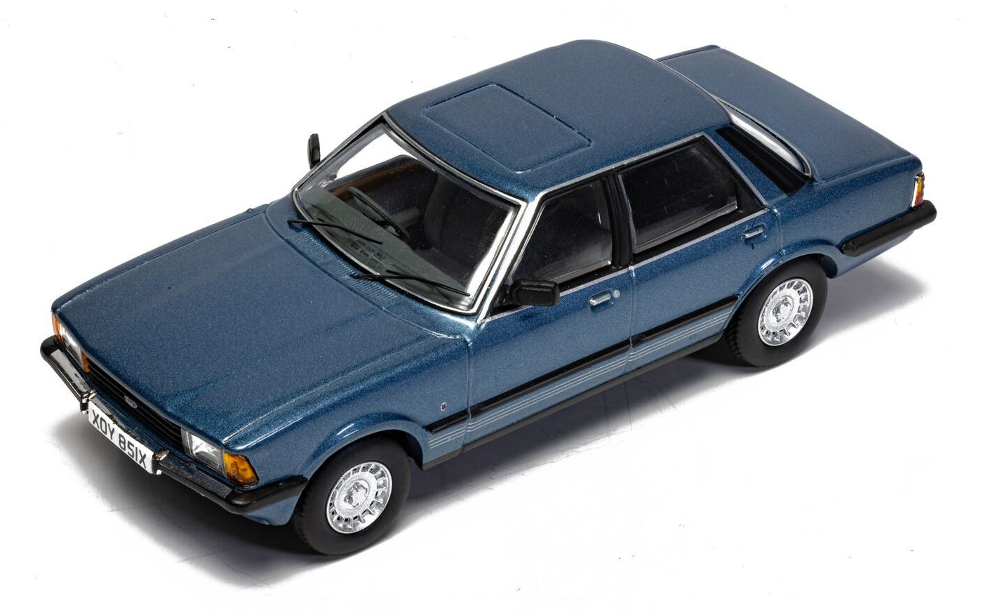 Ford Cortina Mk5 2.3 Ghia - Titan Blue