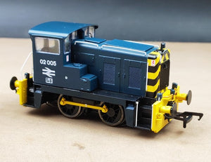 Class 02 005 BR Blue with Wasp Stripes & Yellow Bufferbeam Diesel Locomotive