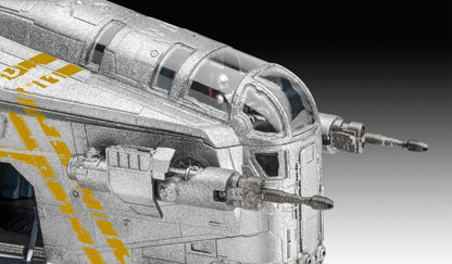 Razor CrestTM: The Mandalorian (1:72 Scale) Model Kit