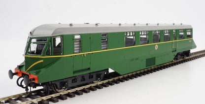 GWR AEC Diesel Railcar GWR BR green with speed whiskers (dark grey roof)