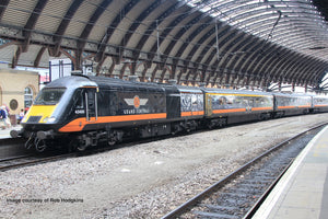 Class 43 HST Grand Central 43480 & 43568 HST Twin Pack (with Buffers)