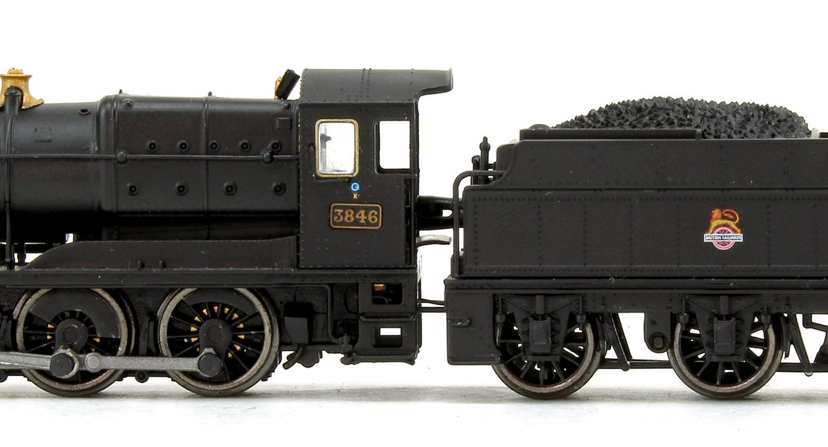 Class 38xx BR Black (Early Emblem) 2-8-0 Steam Locomotive No.3846