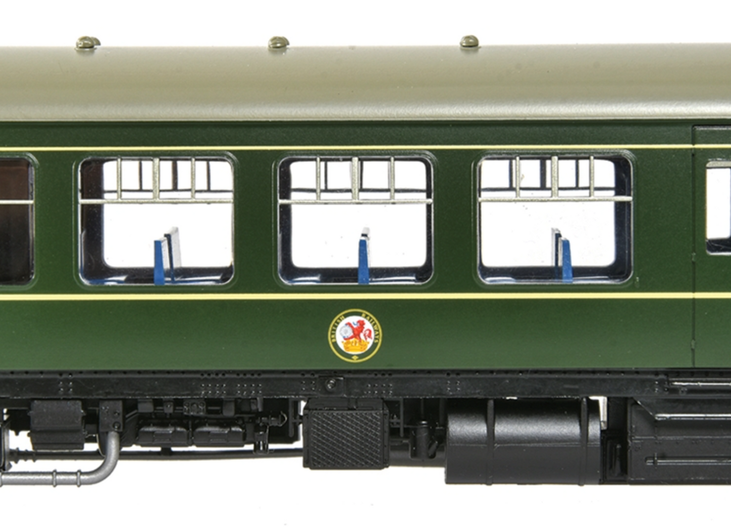 Class 108 2-Car DMU BR Green (Speed Whiskers)