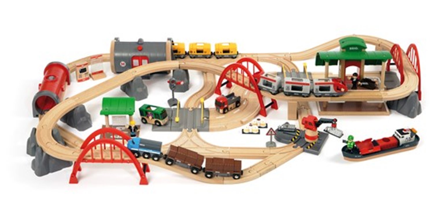 BRIO WORLD - Deluxe Railway Set   