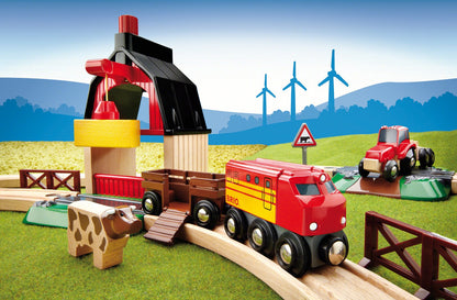 BRIO WORLD - Farm Railway Set