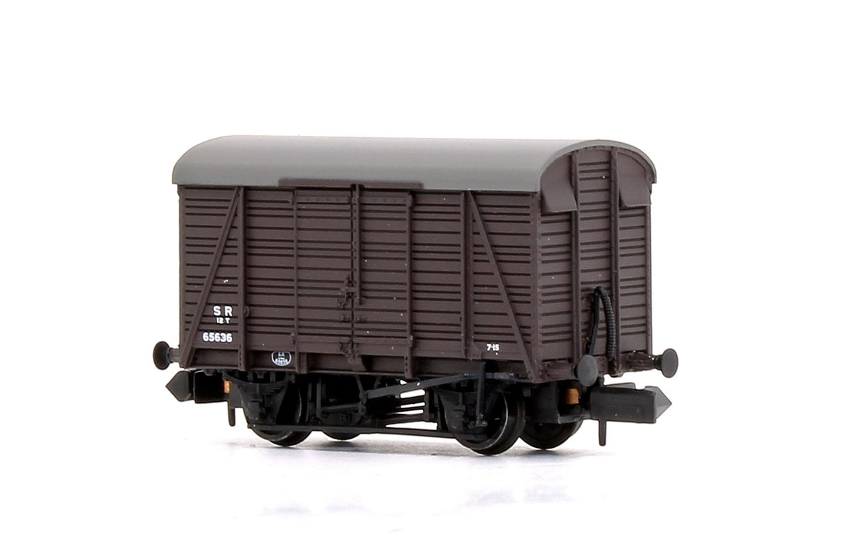 Pre-Owned 12 Ton Southern 2+2 Planked Ventilated Van SR Brown No.65636