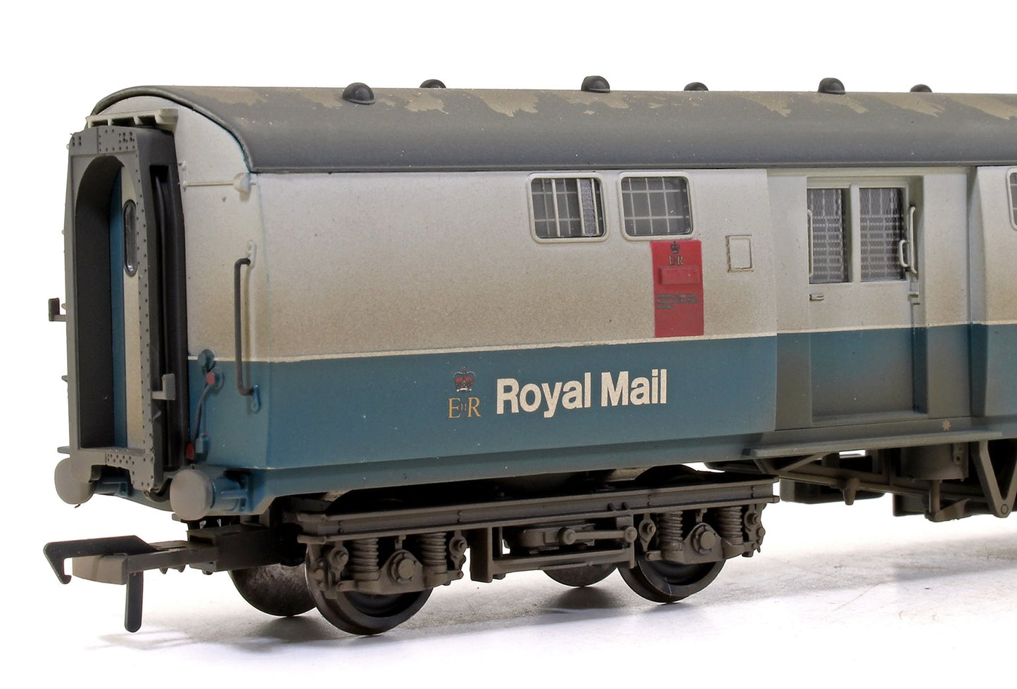 BR Mk1 POS Post Office Sorting Van BR Blue & Grey E80305 - Weathered
