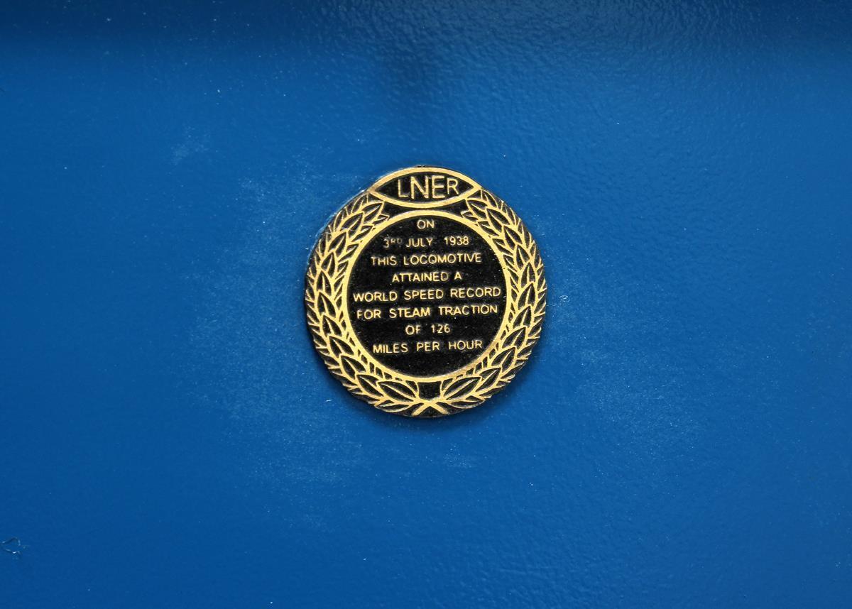 Kingscale 'Gauge 3' Gas-Fired LNER Blue 4-6-2 Class A4 4468 'Mallard' Unvalanced