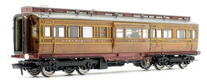 LNER Dynamometer Car No. 902502, post-1946 LNER teak with lining.