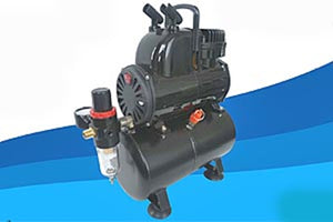 COMPRESSOR WITH ANTI PULSATION AIR