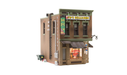 BR5024 Corner Emporium - HO Scale