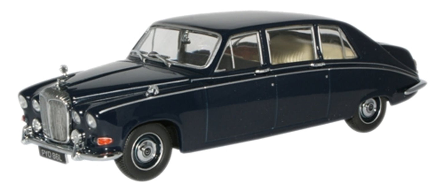 Oxford Diecast DS005 Daimler DS 420 limo in dark blue