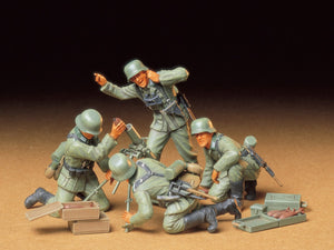 1/35 Military Miniature Series no.193 German Infantry Mortar Team