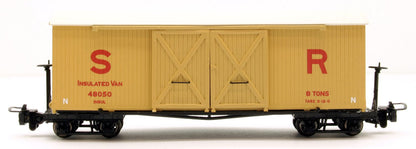 Bogie Covered Goods Wagon SR Insulated 48050