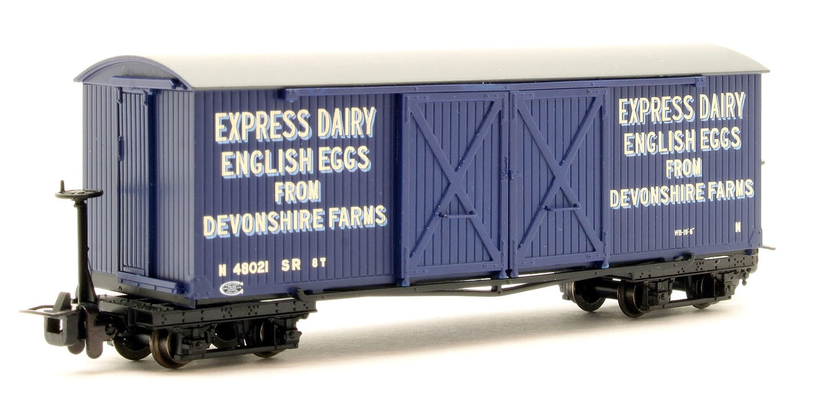 Bogie Covered Goods Wagon 'Express Dairy Company' Blue