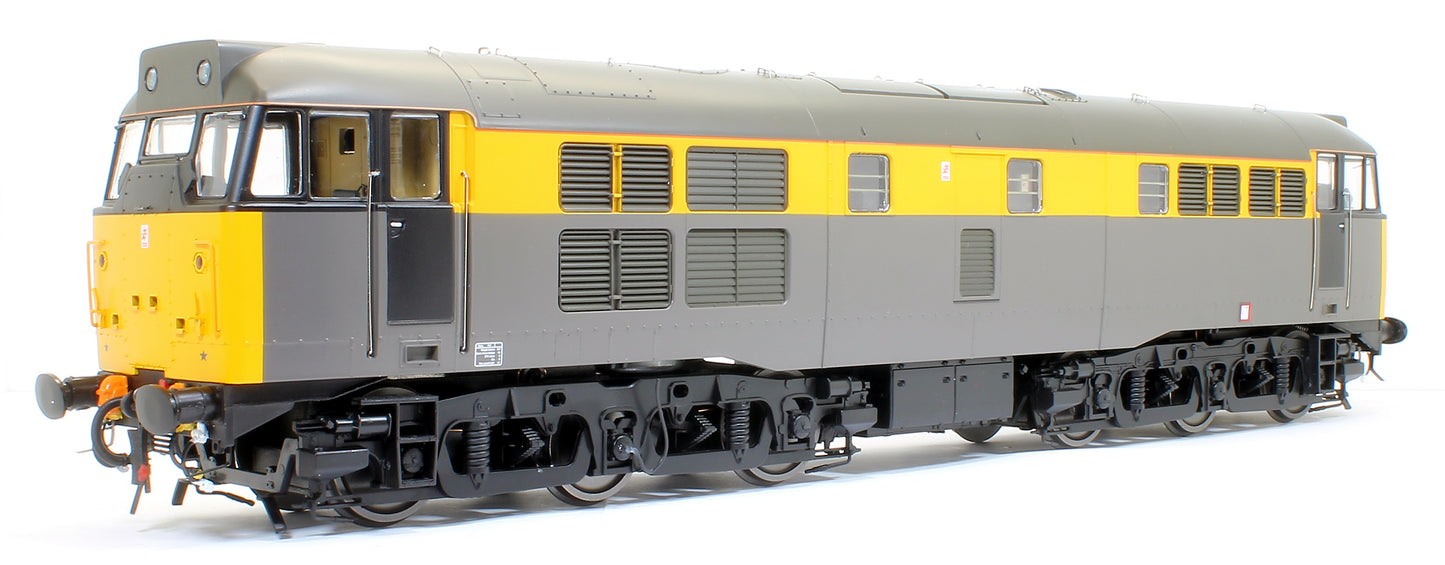 Class 31/1 BR Civil Engineers grey/yellow Diesel Locomotive