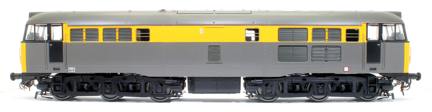 Class 31/1 BR Civil Engineers grey/yellow Diesel Locomotive