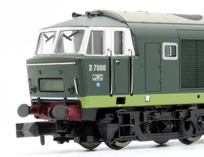 Class 35 Hymek D7000 Two Tone Green No Warning Panel Diesel Locomotive - DCC Fitted