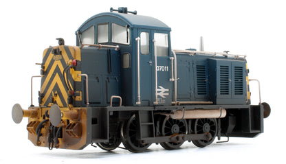 Class 07 011 (V2) BR Blue Diesel Locomotive - Weathered