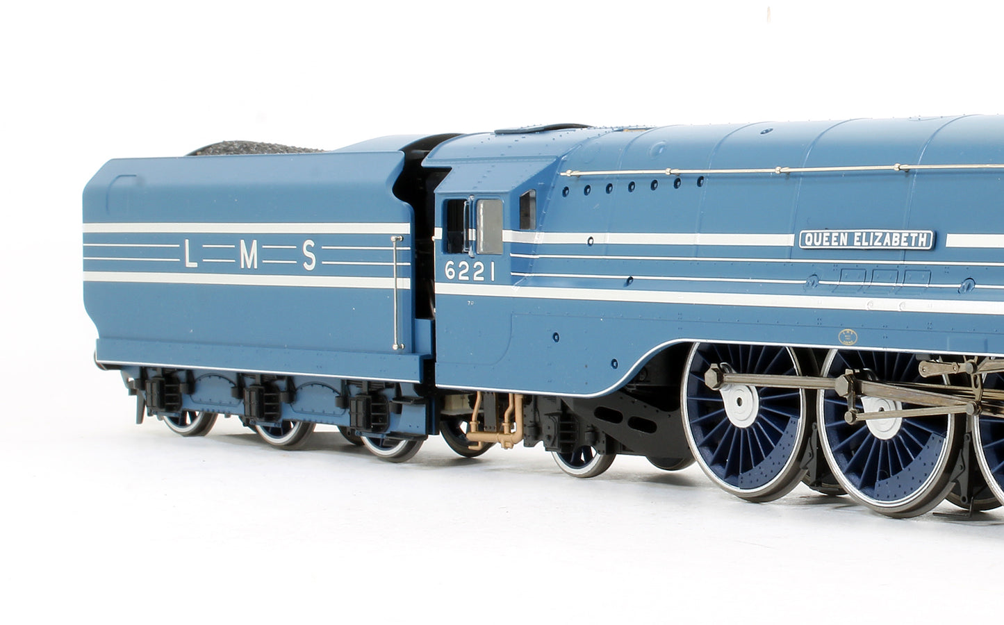 Pre-Owned LMS Streamlined Princess Coronation class 'Queen Elizabeth' No.6221 Steam Locomotive