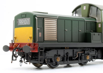 Pre-Owned Class 17 Clayton BR Two Tone Green D8599 (Small Yellow Panels) - Weathered