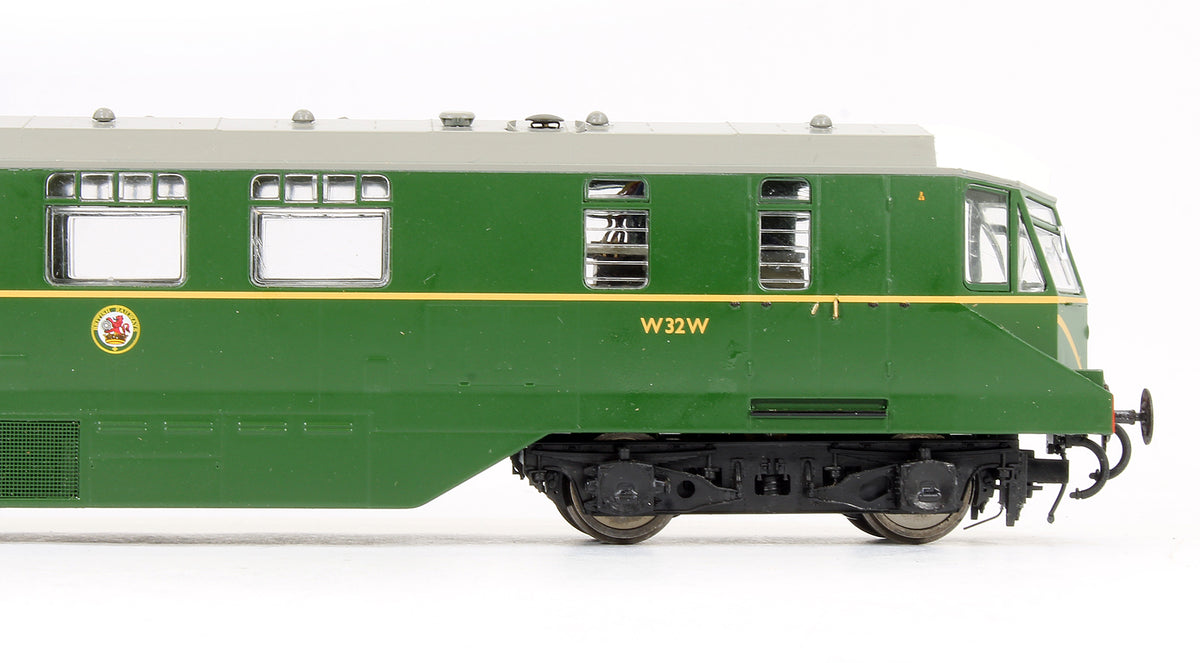 Pre-Owned GWR AEC Diesel Railcar GWR BR green with speed whiskers (white cab roof)