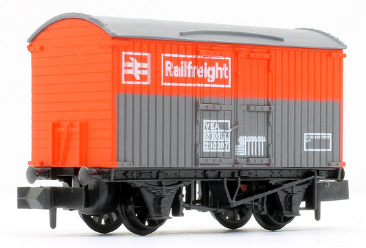 Railfreight Box Van, BR red/grey No.230307