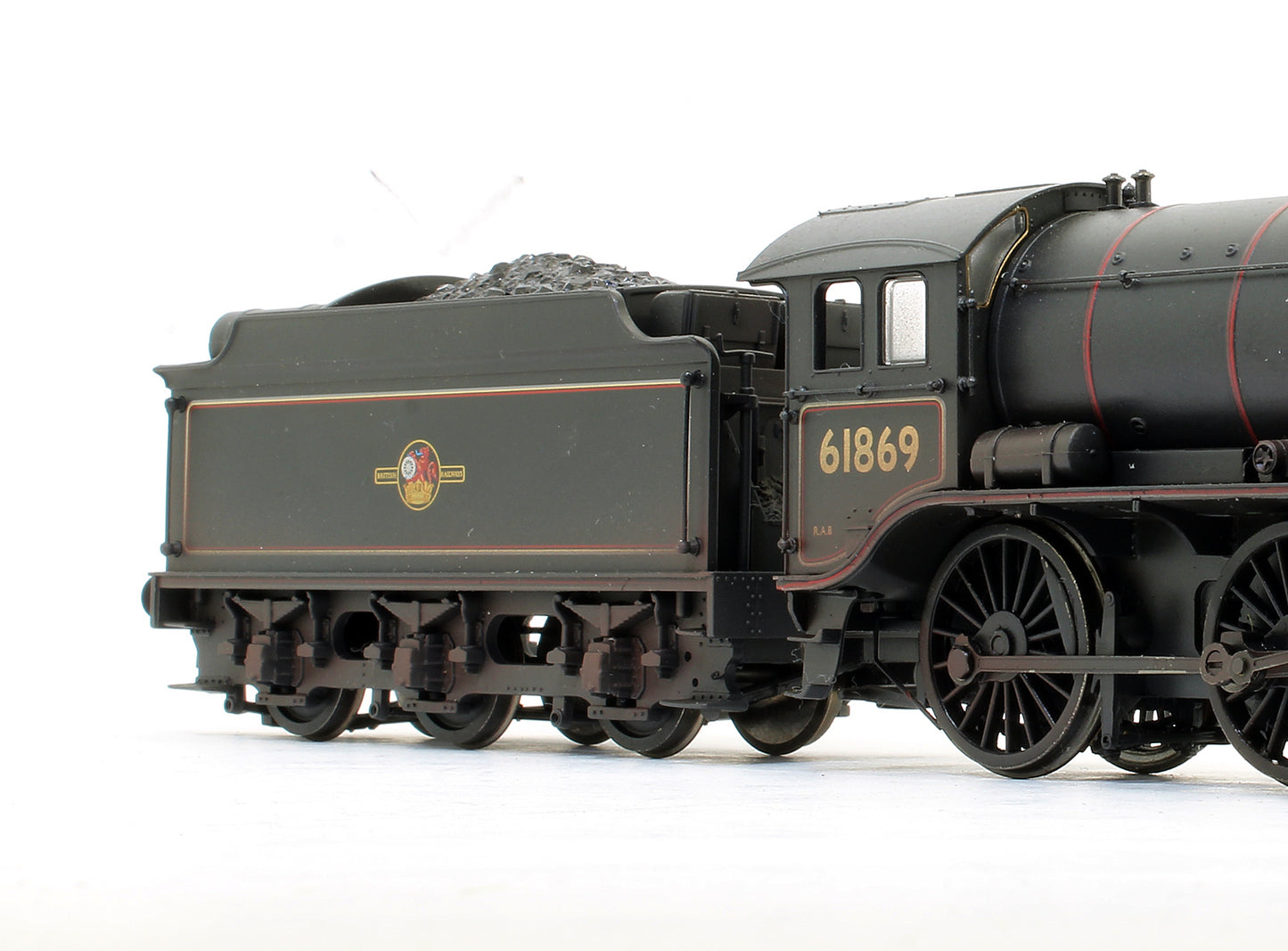 Pre-Owned Class K3 61869 BR Black Late Crest Steam Locomotive (Weathered)
