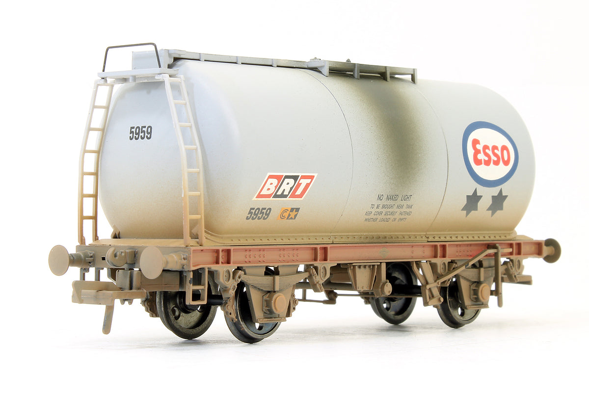 Pre-Owned 37-576Y 45T Tank Wagon TTA Esso/BRT (5959) Exclusive Edition