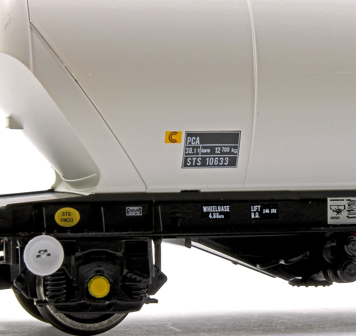 Pre-Owned CAIB PCA Bulk Cement Wagon STS No. 10633