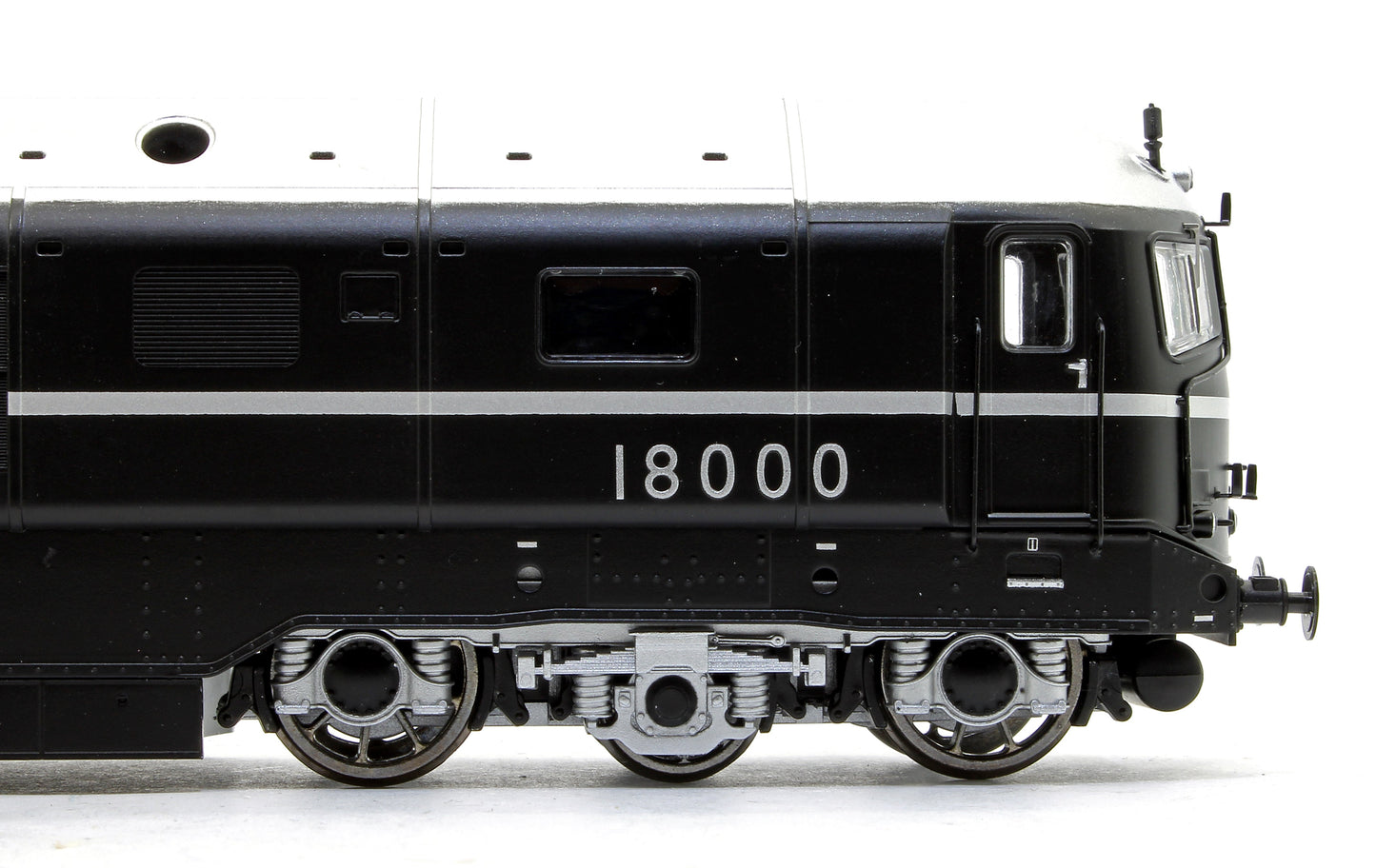 Pre-Owned BR Gas Turbine 18000 Class Locomotive BR Black with Silver Trim
