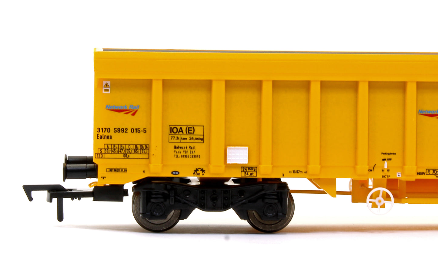 Pre-Owned 4F-045-014 IOA Ballast Wagon Network Rail Yellow 3170 5992 015-5