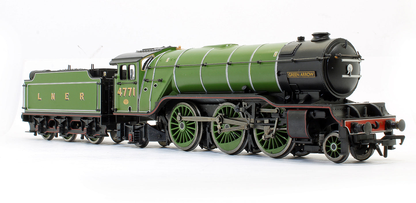Pre-Owned V2 4771 'Green Arrow' LNER Doncaster Green Steam Locomotive (National Collection)
