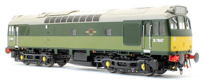 Class 25/3 - D7647 BR Two Tone Green with small yellow panels Diesel Locomotive