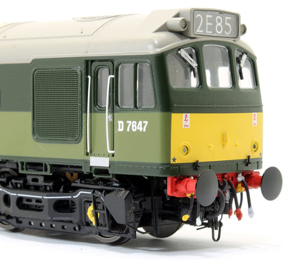 Class 25/3 - D7647 BR Two Tone Green with small yellow panels Diesel Locomotive