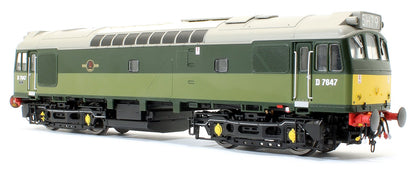 Class 25/3 - D7647 BR Two Tone Green with small yellow panels Diesel Locomotive